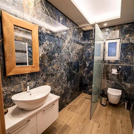 Thomas - Private Pool - Sleeps 6 Villa