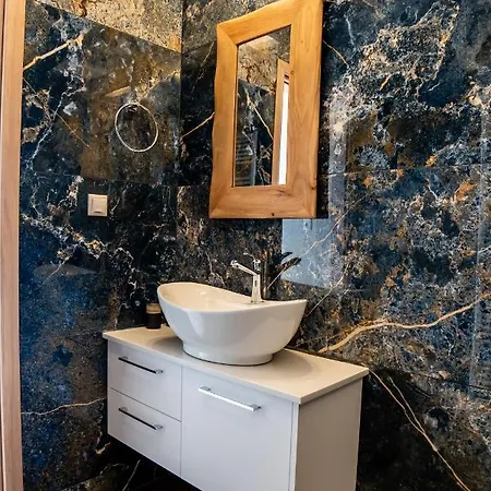 Thomas - Private Pool - Sleeps 6 赫索尼索斯